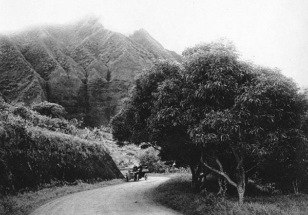 Nuuanu Pali Road 1900s